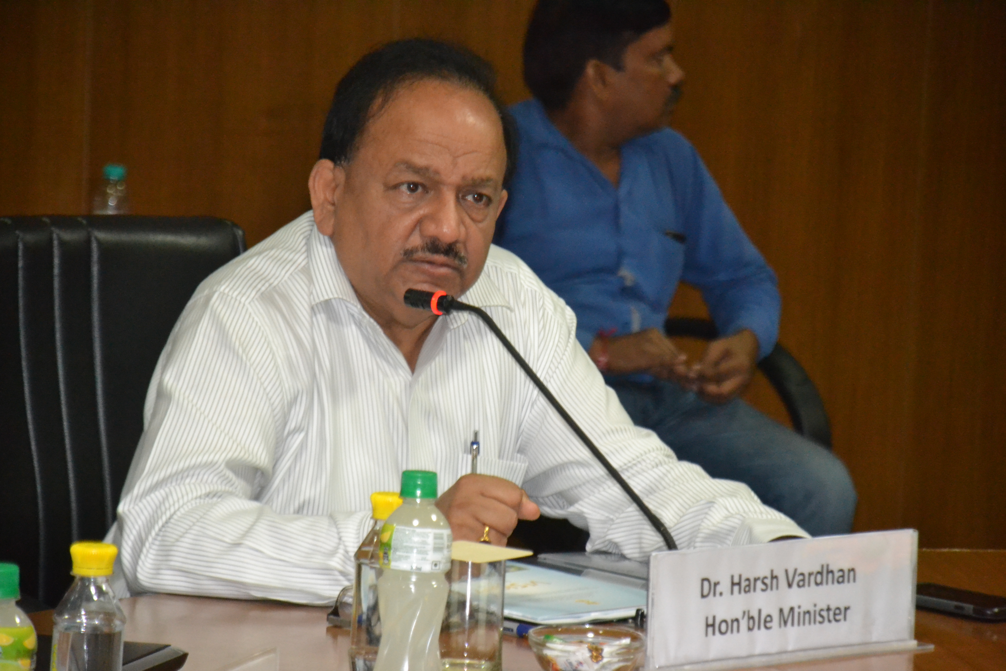 Dr. Harsh Vardhan Chairs Brainstorming Session